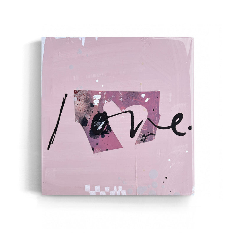 LOVE (PINK)